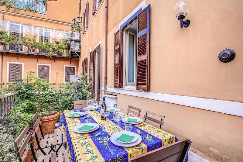 Tritone Top House - Teras