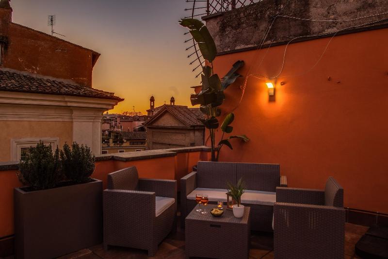 Tritone Top House - Teras