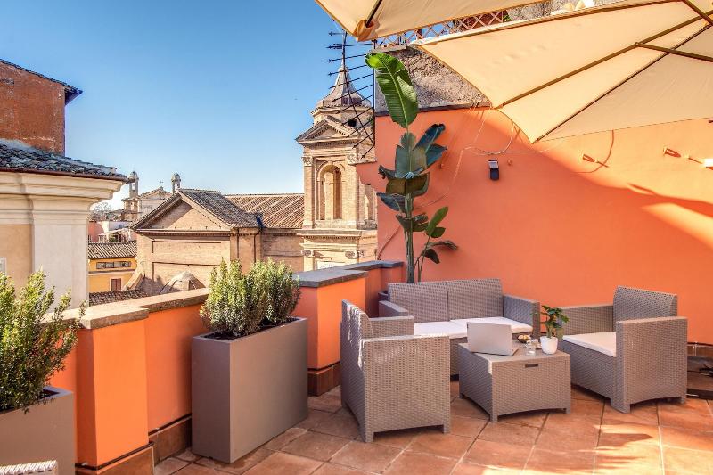 Tritone Top House - Teras