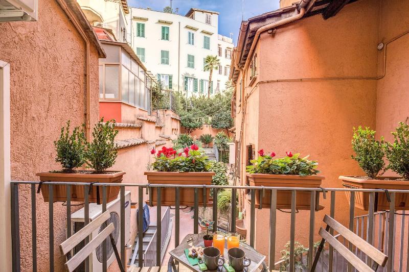 Tritone Top House - Teras