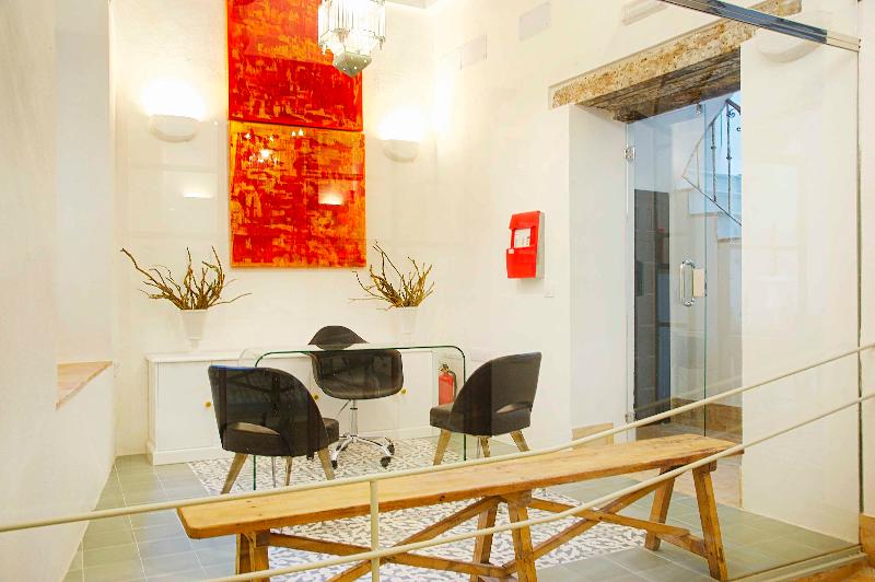 Overland Suites Catedral Luxury Apartments - Lobi