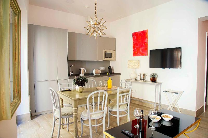 Overland Suites Catedral Luxury Apartments - Oda