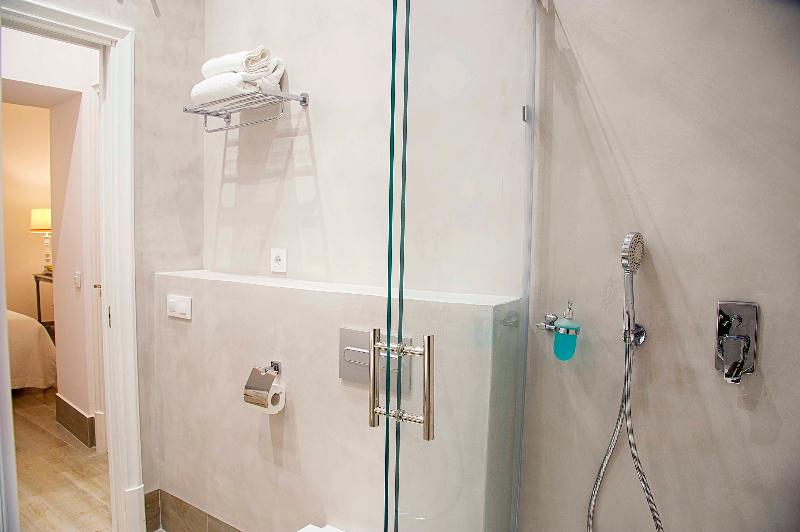 Overland Suites Catedral Luxury Apartments - Oda