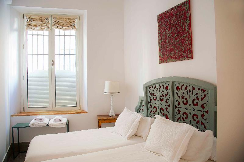 Overland Suites Catedral Luxury Apartments - Oda