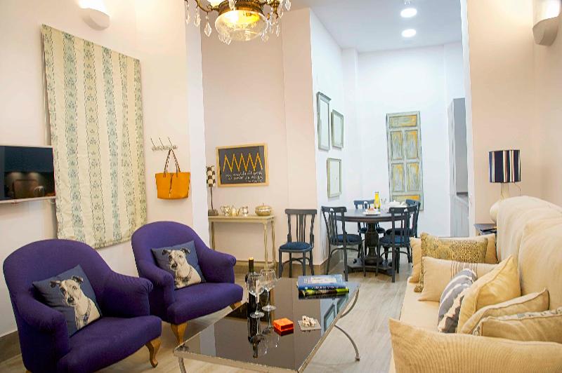 Overland Suites Catedral Luxury Apartments - Oda