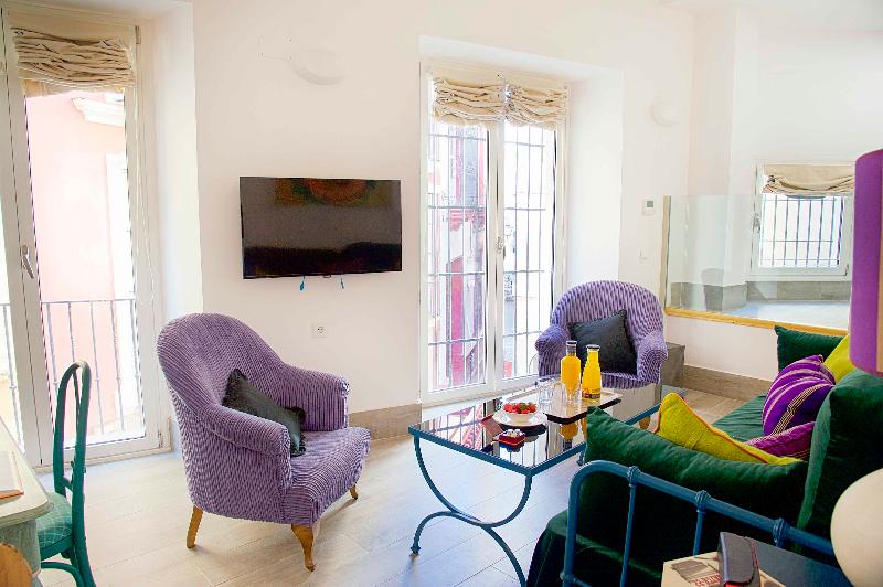 Overland Suites Catedral Luxury Apartments - Oda