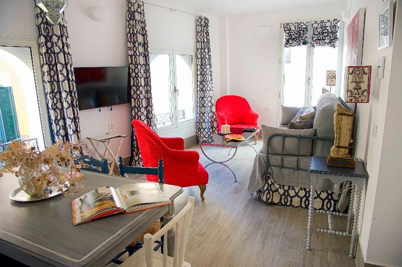 Overland Suites Catedral Luxury Apartments - Oda