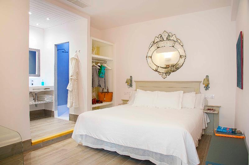 Overland Suites Catedral Luxury Apartments - Oda