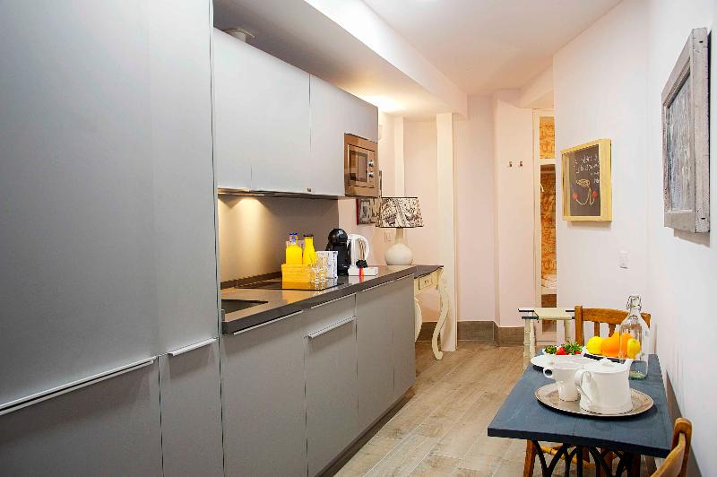 Overland Suites Catedral Luxury Apartments - Oda