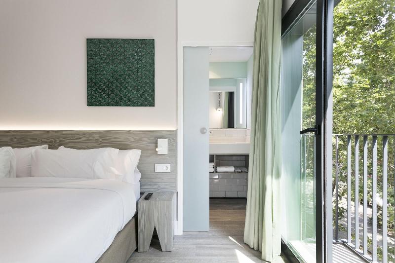 Niu Barcelona - Oda