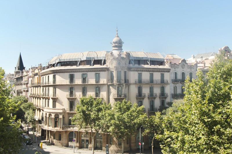 Som Nit Triomf - Genel
