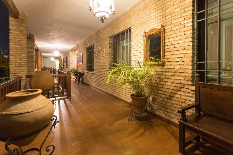 Hotel Riad Arruzafa - Genel