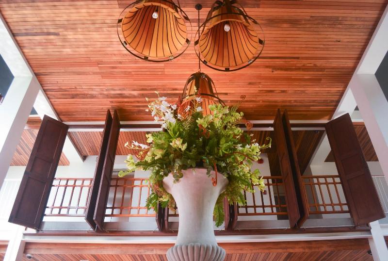 Nanda Heritage Hotel - Lobi