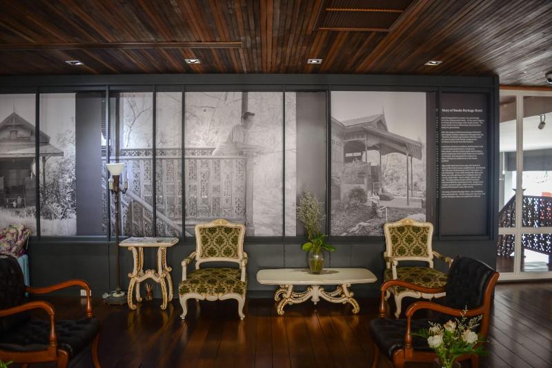 Nanda Heritage Hotel - Lobi