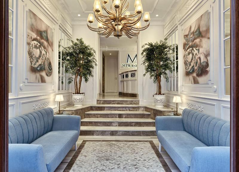 Mirrors Hotel - Genel