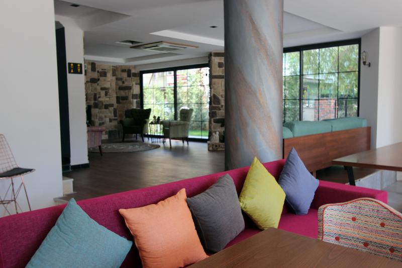 Azuu Boutique Hotel - Lobi