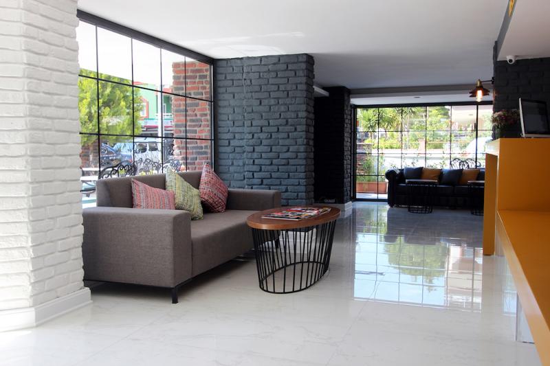 Azuu Boutique Hotel - Lobi