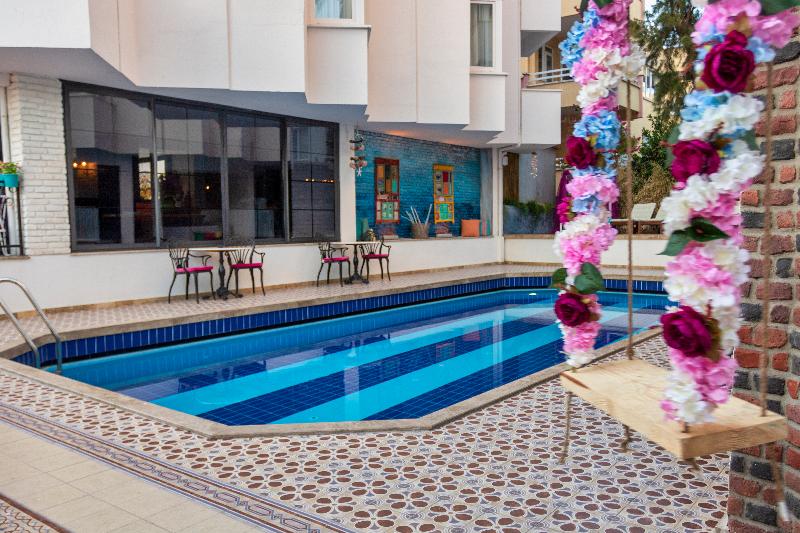 Azuu Boutique Hotel - Havuz