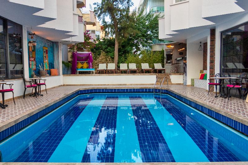 Azuu Boutique Hotel - Havuz