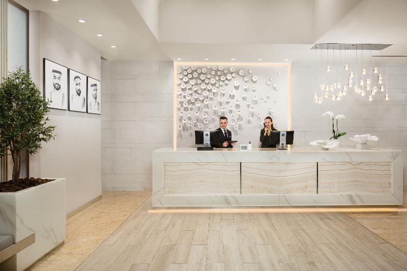 Beach Rotana - All Suites - Lobi