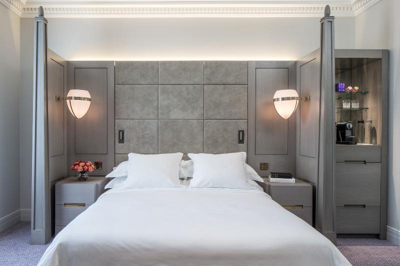 Four Seasons Hotel London at Tower Bridge - Oda