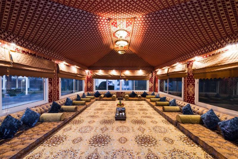 Boudl Al Nakheel Hotel - Restoran