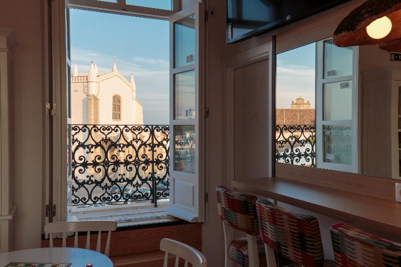 Heaven Inn Suites & Terrace - Restoran