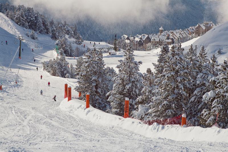Snö Apartamentos Mont Romies Unhola - Genel