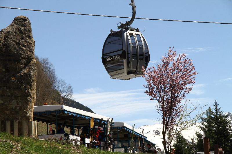 Snö Apartamentos Mont Romies Unhola - Genel