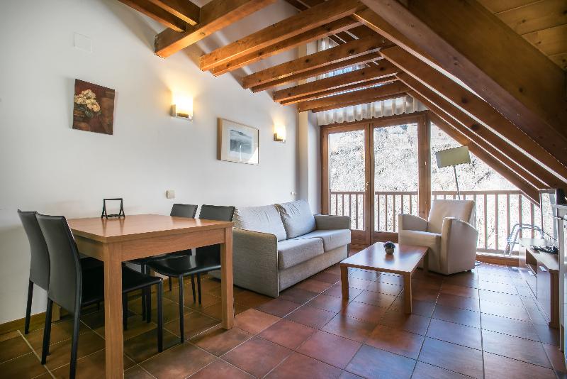 Snö Apartamentos Mont Romies Unhola - Oda