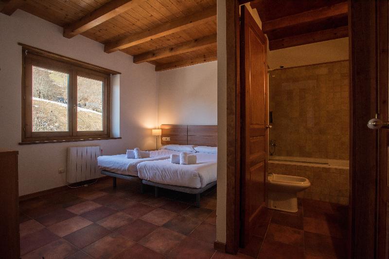 Snö Apartamentos Mont Romies Unhola - Oda