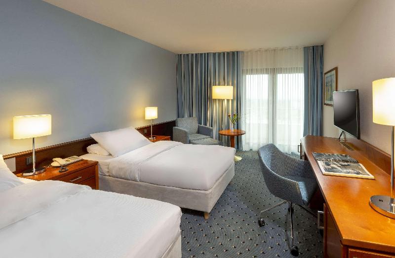 Maritim Hotel Darmstadt - Oda