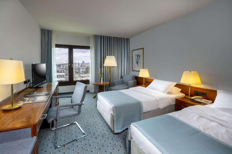 Maritim Hotel Darmstadt - Oda