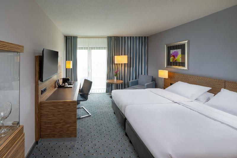 Maritim Hotel Darmstadt - Oda