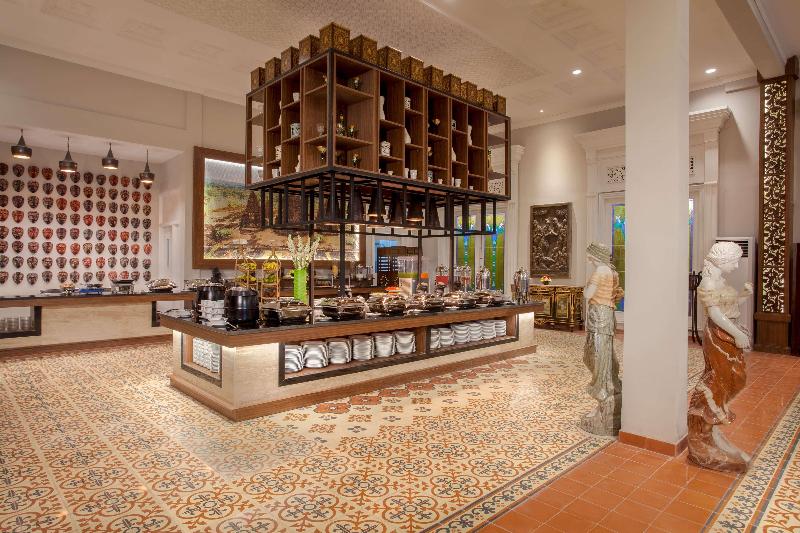 Ramada Suites by Wyndham Solo - Restoran