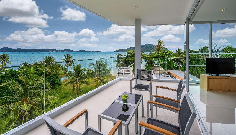 The Beachfront Hotel Phuket - Oda