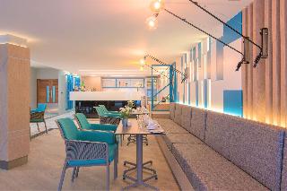 The Beachfront Hotel Phuket fotoÄŸrafÄ±