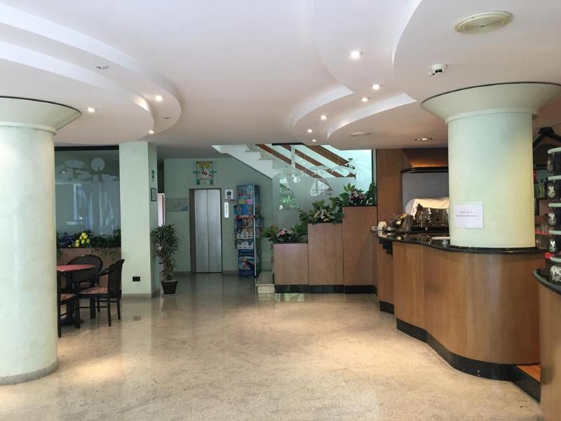Hotel Como - Lobi