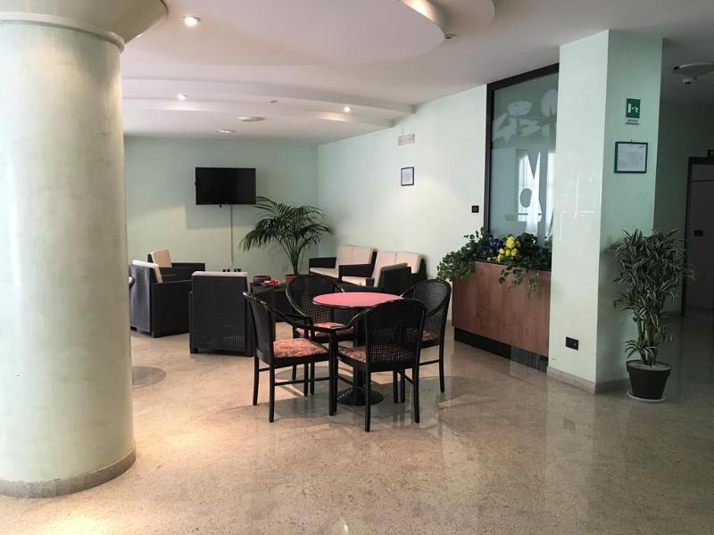 Hotel Como - Genel