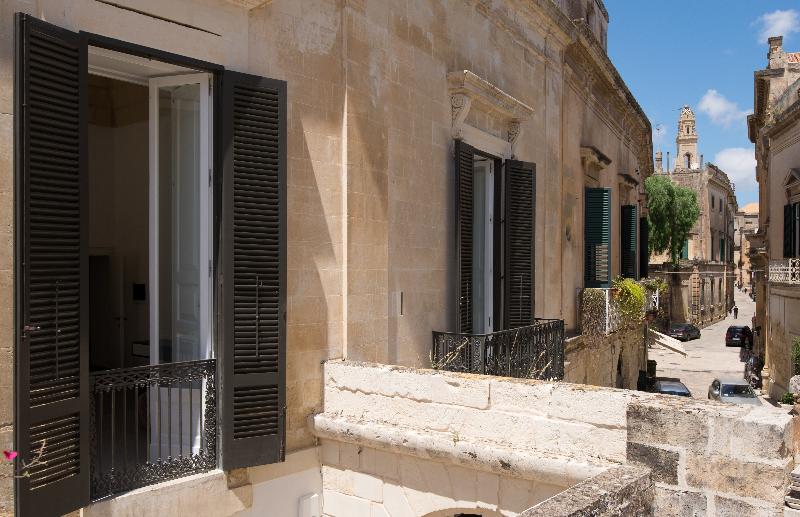Palazzo de Noha - Genel