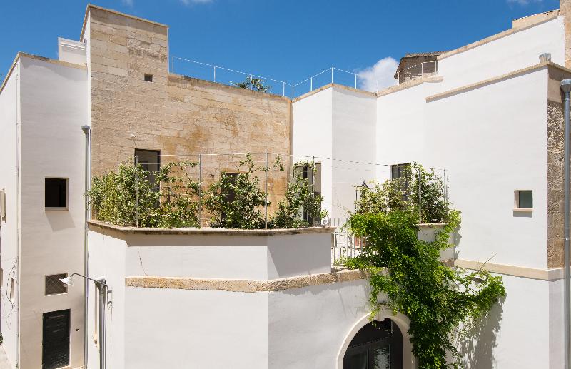 Palazzo de Noha - Genel