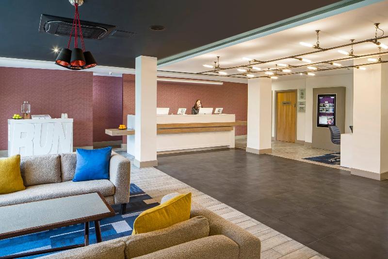Crowne Plaza Plymouth - Lobi
