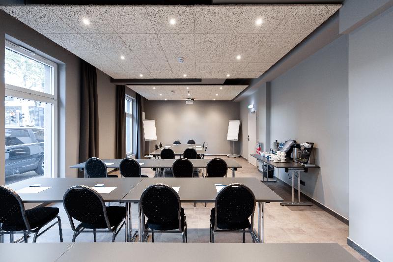 a&o Frankfurt Ostend - Toplantı