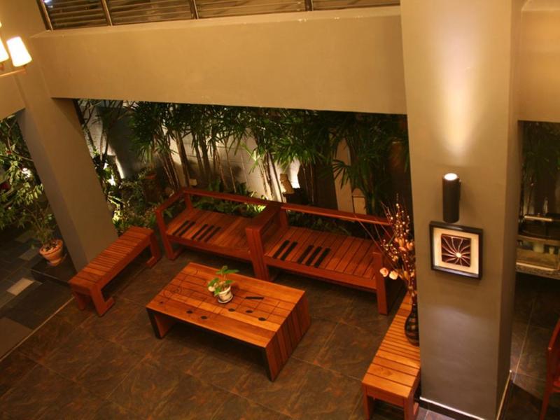 Silom Forest Hotel - Lobi
