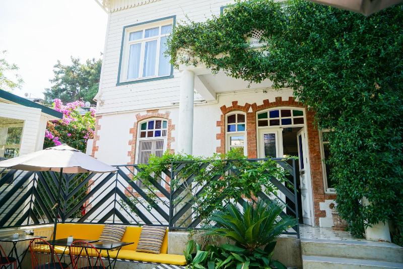 Sergüzest Otel - Genel