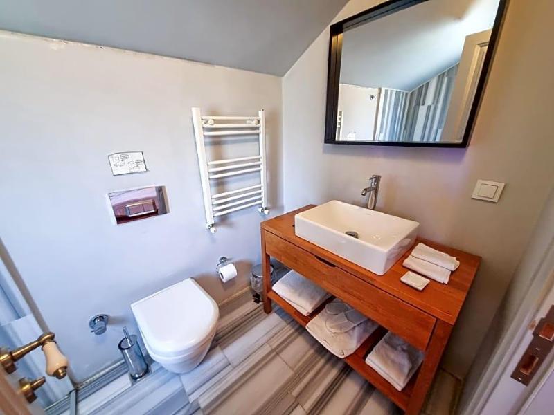 Sergüzest Otel - Oda