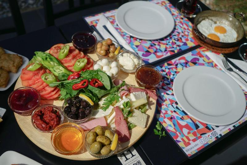 Sergüzest Otel - Restoran