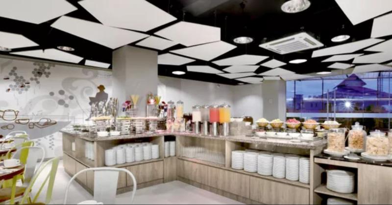 favehotel S. Parman Medan - Restoran