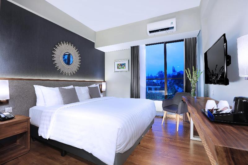 Aston Inn Batu - Oda
