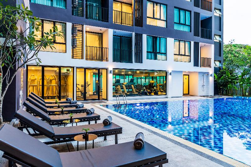 The Rizin Hotel & Residences - Havuz